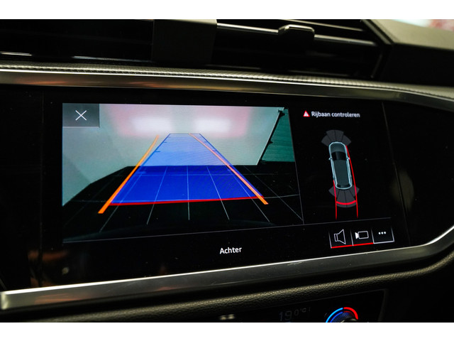 Foto 7 van Audi Q3 45 TFSI e S-Line Black ed|20 inch|Camera|Alcantara|Acc|Apple car