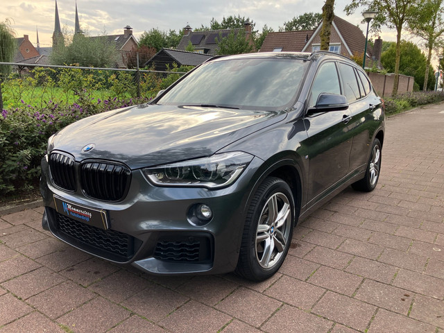 Foto 10 van BMW X1 2.0i M.Sport Black S.drive