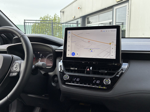 Foto 9 van Toyota Corolla Cross Hybrid 180 GR Sport Automaat | Elektrische achterklep | Navigatie | Stoel/stuur