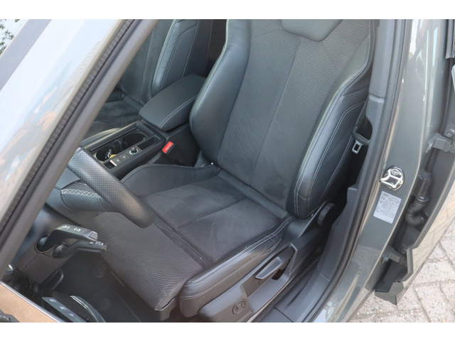 Foto 3 van Audi Q3 Sportback 45 TFSI e S Edition | SOH 87 % | S-Line | Adapt-Cruise | Bluetooth | Sportstoelen