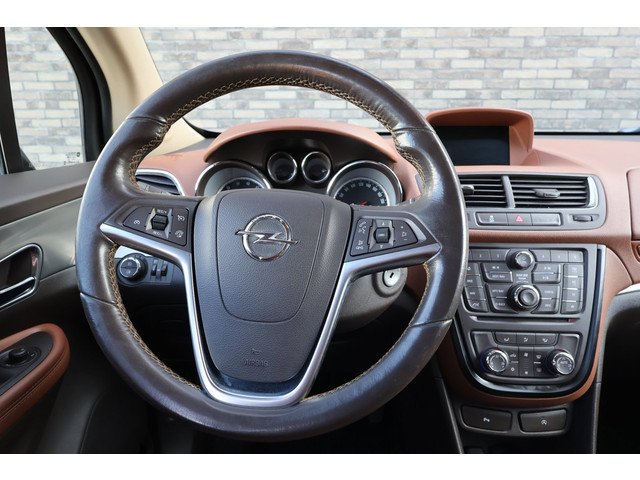 Foto 10 van Opel Mokka 1.4 T Cosmo | Camera | Trekhaak | Cruise-control |