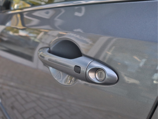 Foto 8 van Kia Picanto 1.0 DPI GT-Line | Leder | Schuifdak | Stoelverwarming | Schuifdak | 16 inch LMV | tot 10