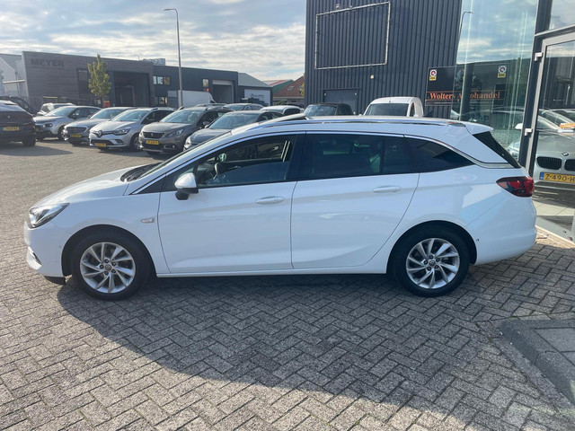 Foto 7 van Opel Astra Sports Tourer 1.2 Elegance