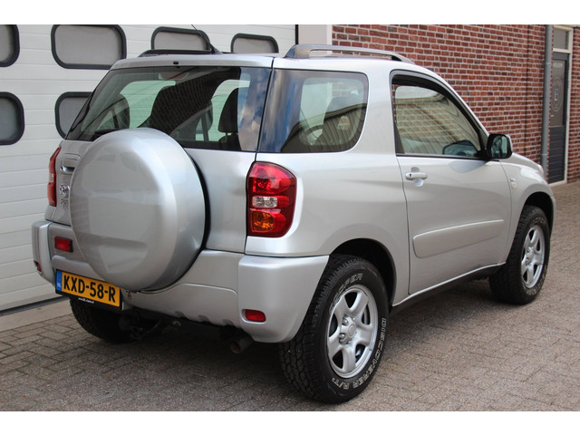 Foto 9 van Toyota RAV4 1.8-16V VVT-i Luna 3-deurs * Airco / Trekhaak / 2WD *