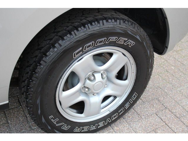 Foto 2 van Toyota RAV4 1.8-16V VVT-i Luna 3-deurs * Airco / Trekhaak / 2WD *