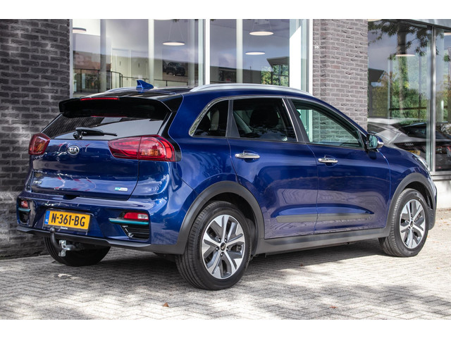 Foto 10 van Kia e-Niro DynamicPlusLine 64 kWh | Schuif l kantel dak | Trekhaak |