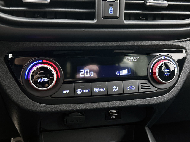 Foto 10 van Hyundai i10 1.0 T-GDI N Line 5-zits | Afneembare Trekhaak | All-Season banden | Origineel NL |
