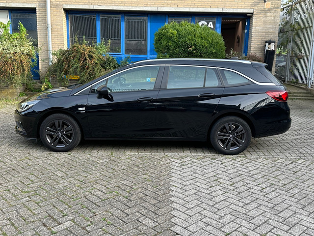 Foto 2 van Opel Astra Sports Tourer 1.0 Turbo 120 Jaar Edition