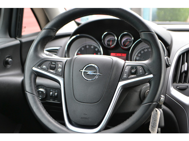 Foto 6 van Opel Astra Sports Tourer 1.4 Turbo Edition (bj 2015)