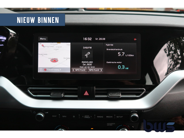 Foto 2 van Kia Niro 1.6 GDi Hybrid DynamicLine / trekhaak (bj 2021)