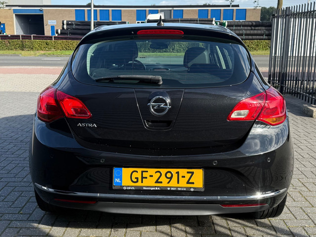 Foto 6 van Opel Astra 1.4 Turbo Blitz