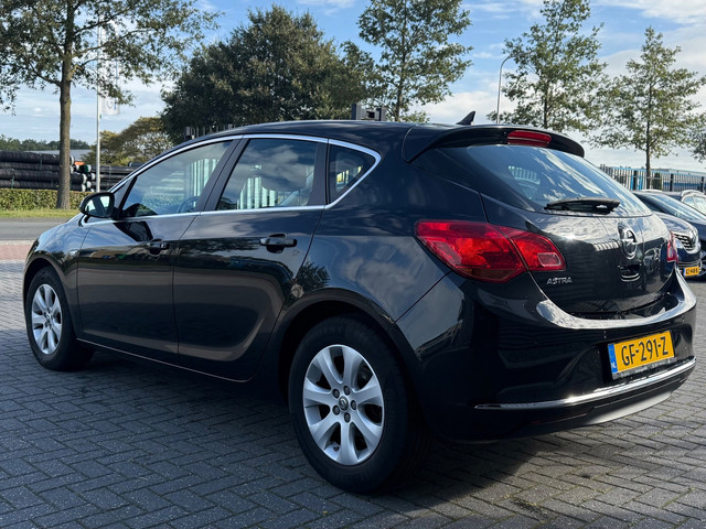 Foto 5 van Opel Astra 1.4 Turbo Blitz