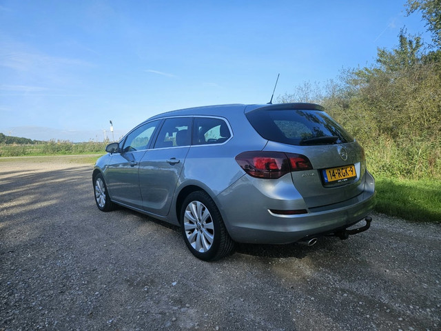 Foto 3 van Opel Astra Sports Tourer 1.4 Turbo Cosmo AIRCO I CRUISE