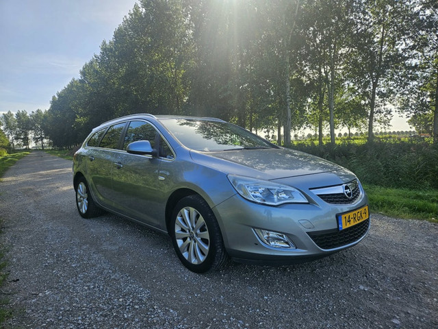Foto 6 van Opel Astra Sports Tourer 1.4 Turbo Cosmo AIRCO I CRUISE