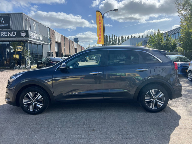 Foto 10 van Kia Niro 1.6 GDi Hybrid DynamicPlusLine - Facelift - Netjes