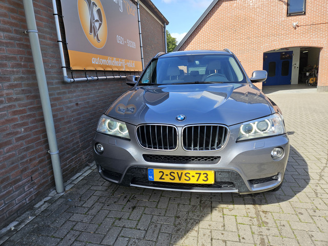 Foto 3 van BMW X3 xDrive20i Chrome Line Edition (bj 2013, automaat)