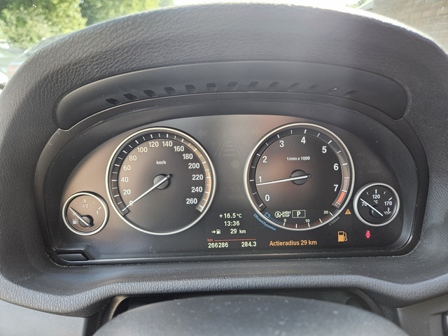 Foto 9 van BMW X3 xDrive20i Chrome Line Edition (bj 2013, automaat)