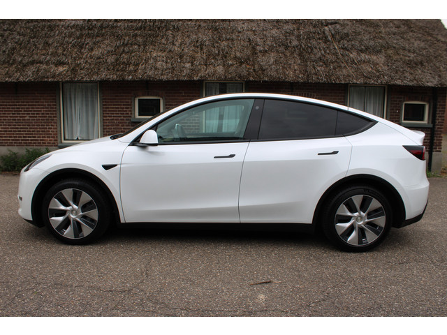 Foto 5 van Tesla Model Y Long Range AWD 75 kWh SOh 90.6% LEER NAVI PANO 124000KM!!!