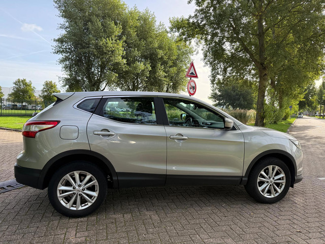 Foto 6 van Nissan Qashqai 1.2 Acenta