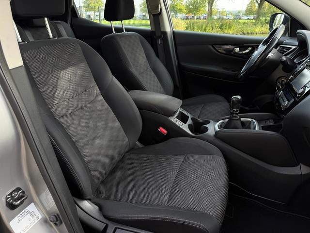Foto 2 van Nissan Qashqai 1.2 Acenta