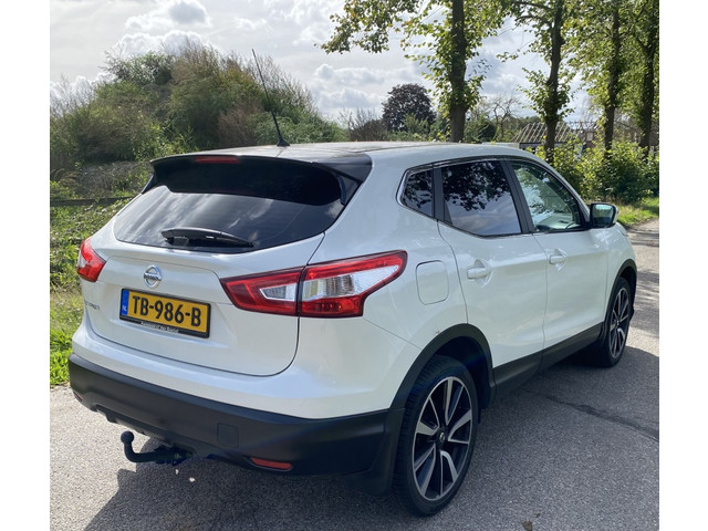 Foto 3 van Nissan QASHQAI 1.2 Connect Edition (bj 2015, automaat)