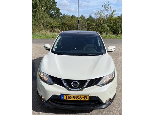 Foto 9 van Nissan QASHQAI 1.2 Connect Edition (bj 2015, automaat)