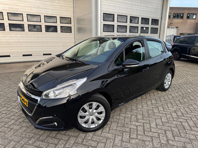 Foto 6 van Peugeot 208 1.2 PureTech Blue Lion Airco,Pdc ,Navigatie