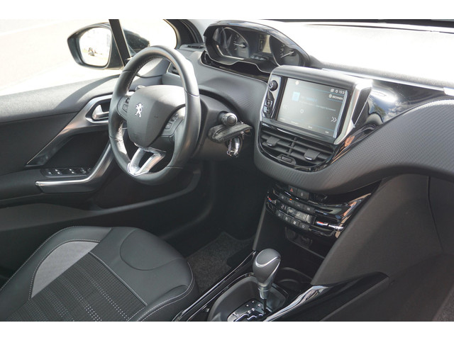 Foto 9 van Peugeot 2008 1.2 PureTech Allure