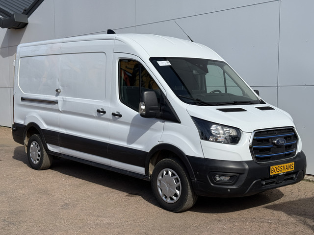 Foto 7 van Ford E-Transit 68kWh 184PK L3H2 317km WLTP 94% (SOH) BEV Snelladen Carplay Climate control Camera Pa