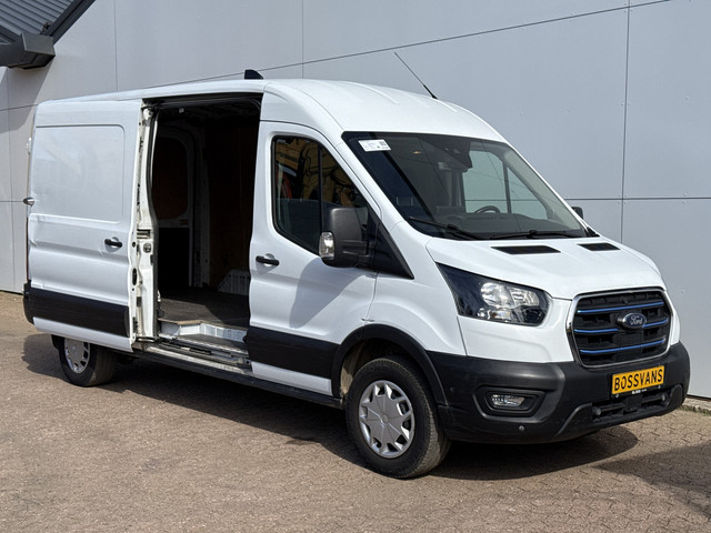Foto 8 van Ford E-Transit 68kWh 184PK L3H2 317km WLTP 94% (SOH) BEV Snelladen Carplay Climate control Camera Pa