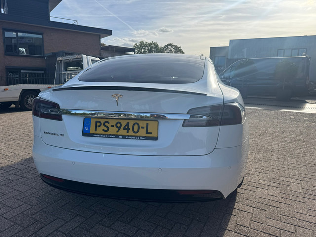 Foto 6 van Tesla Model S 75D Base- panodak- vol fijne en luxe opties