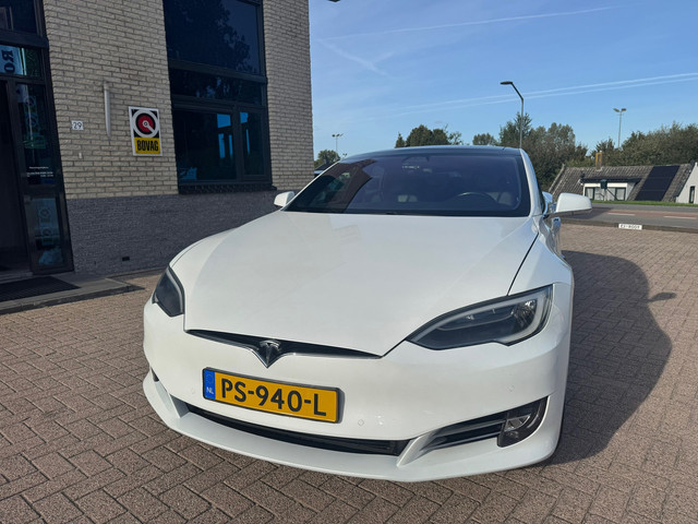 Foto 9 van Tesla Model S 75D Base- panodak- vol fijne en luxe opties