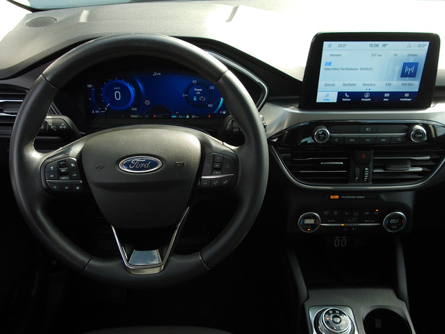 Foto 10 van Ford Kuga 2.5 PHEV Titanium, Carplay + Android Auto / Camera + Sensoren / Adaptive Cruise / 17' LMV