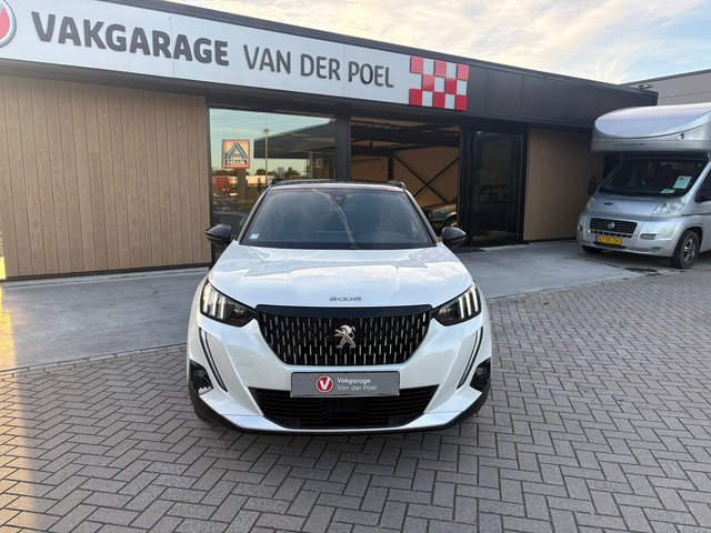 Foto 2 van Peugeot 2008 1.2 PureTech GT-line