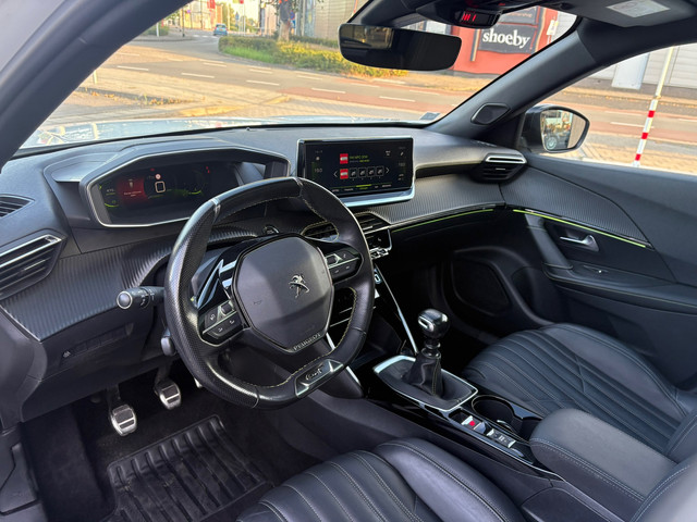 Foto 9 van Peugeot 2008 1.2 PureTech GT-line
