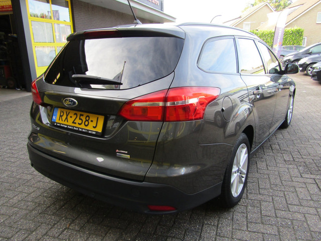 Foto 9 van Ford Focus Wagon 1.0 Lease Edition