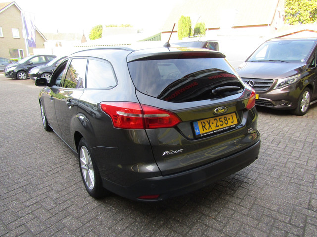 Foto 8 van Ford Focus Wagon 1.0 Lease Edition