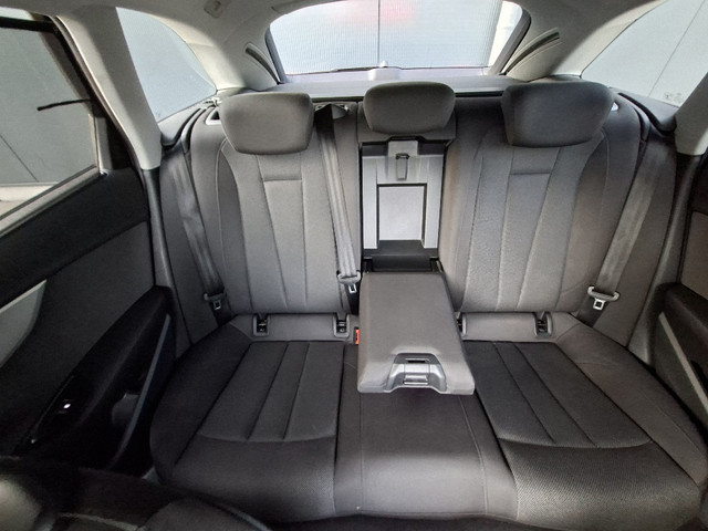 Foto 6 van Audi A4 Avant 35 TFSI * AUTOMAAT * Black Pakket * Navigatiesysteem * Stoelverwarming * 56.000KM! * Z