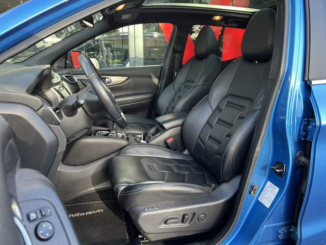 Foto 2 van Nissan QASHQAI 1.2 Tekna + | Pano | Navi | Trekhaak | 360 Camera