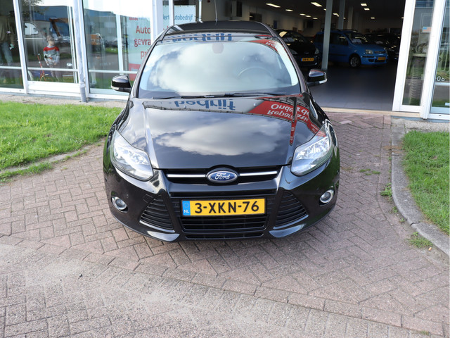 Foto 2 van Ford FOCUS Wagon 1.6 EcoBoost Edition Plus Keurige Auto! Full options!