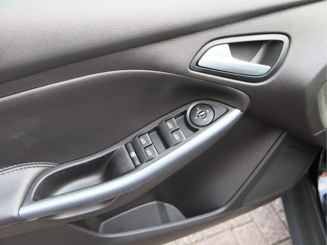 Foto 7 van Ford FOCUS Wagon 1.6 EcoBoost Edition Plus Keurige Auto! Full options!