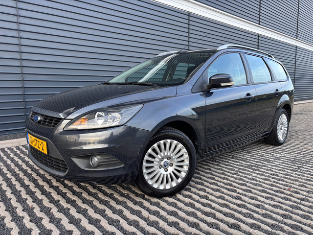 Foto 9 van Ford Focus Wagon 1.6 Titanium | Navigatie | Climate Control