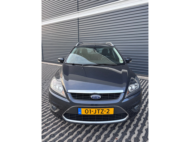 Foto 8 van Ford Focus Wagon 1.6 Titanium | Navigatie | Climate Control