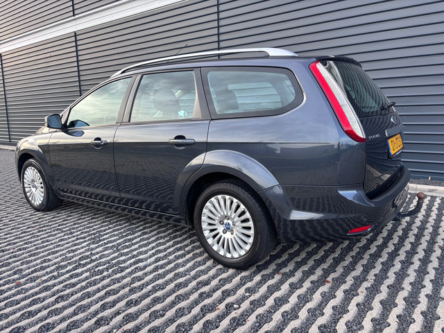 Foto 4 van Ford Focus Wagon 1.6 Titanium | Navigatie | Climate Control