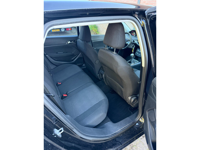 Foto 10 van Peugeot 308 SW 1.6 BlueHDI Blue Lease Pack