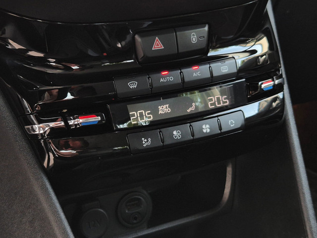 Foto 6 van Peugeot 208 1.4 VTi Allure I Clima I Scherm I NAP!