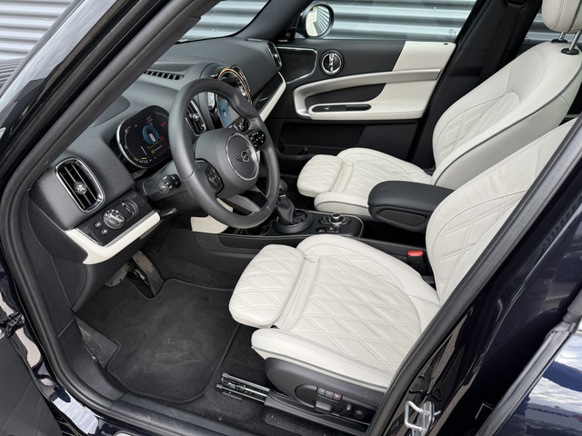 Foto 5 van MINI Countryman 1.5 Cooper SE ALL4 Leder/Pano/Camera/H&K