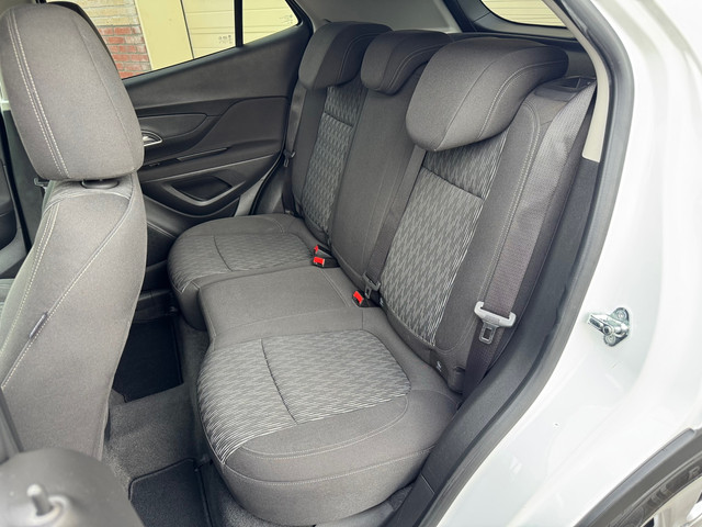 Foto 6 van Opel Mokka 1.6 Edition Stoel/-stuurverw.|Parksensor V+A|APK 09-2027