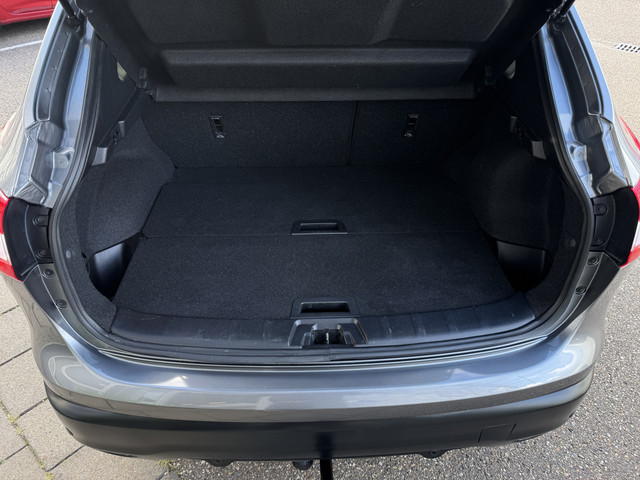 Foto 2 van Nissan QASHQAI 1.2 Connect Edition. Trekhaak 13p (max. 1.200kg)