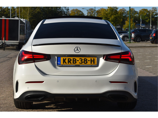 Foto 8 van Mercedes-Benz A-Klasse 250 e Business Solution AMG Limited 218 pk | Zéér vol | 360 gr.camera | Massa